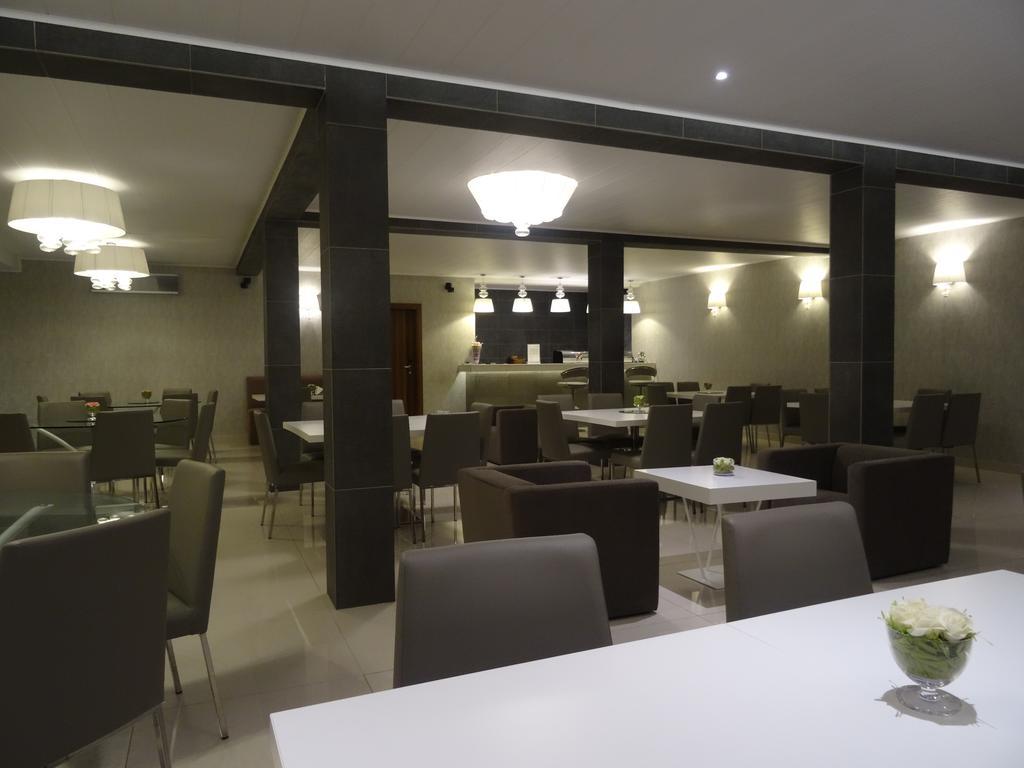 The Hub Hotel New England Extérieur photo